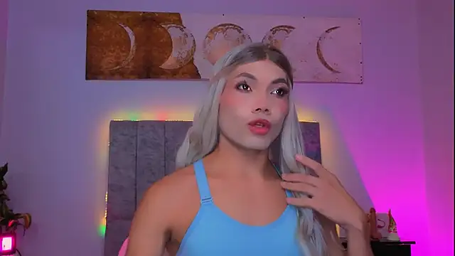 Megan Do Santos online show from 30, 11, 2025