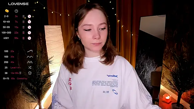 LanaBlu  online show from 16, 11, 2025