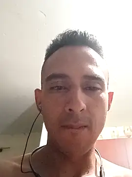 Snapshot of paisa233 chatting on 4, 10, 2025 paisa233 online show from 4, 10, 2025