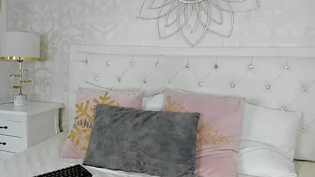 Kimberlin Cam  online show from 8, 11, 2025