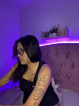 angellique 22 online show from 17, 1, 2025