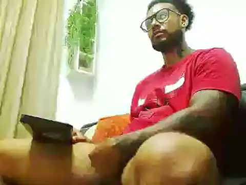 Snapshot of LewisStrong chatting on 14, 3, 2025 LewisStrong online show from 14, 3, 2025