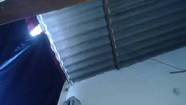 Snapshot of Zafiro_subversiva chatting on 10, 1, 2025 Zafiro subversiva online show from 10, 1, 2025