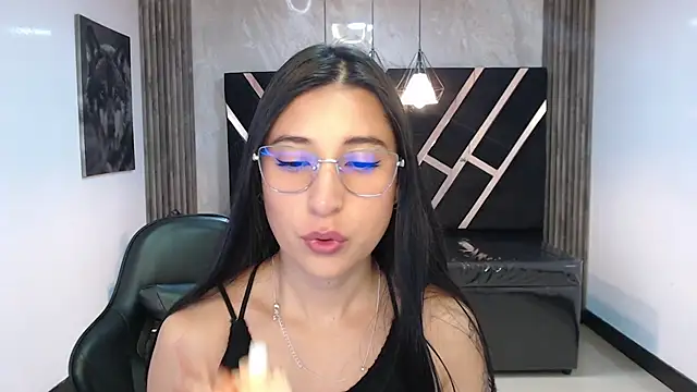 lizzyluk ch online show from 18, 1, 2026