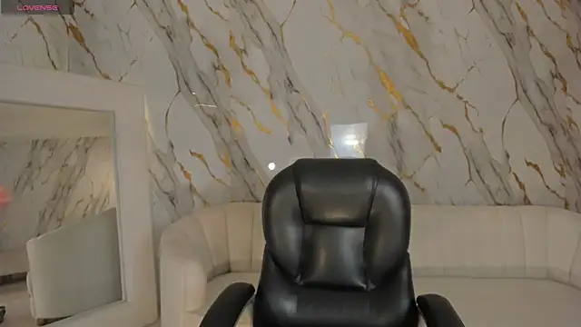 ArianaDumont online show from 17, 7, 2026