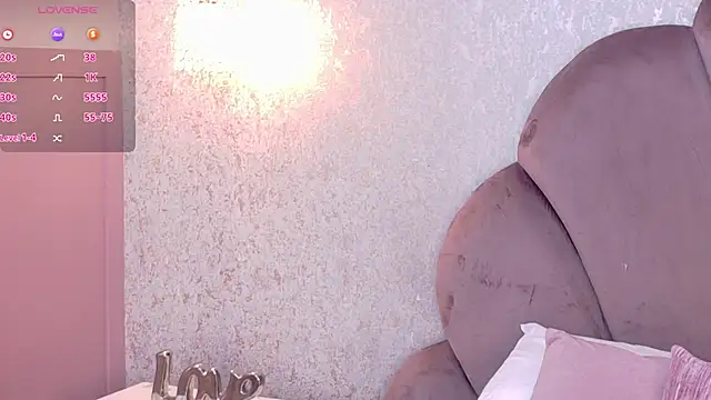 Snapshot of Salome_Diaz_ chatting on 27, 11, 2025 Salome Diaz online show from 27, 11, 2025