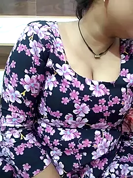 Snapshot of Indian-Nazia chatting on 13, 10, 2025 Indian-Nazia online show from 13, 10, 2025