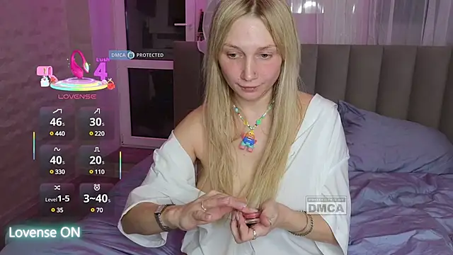 GoodGirl0024 online show from 15, 3, 2025