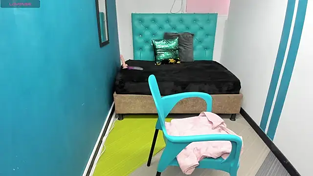 ArielleJones online show from 5, 12, 2024