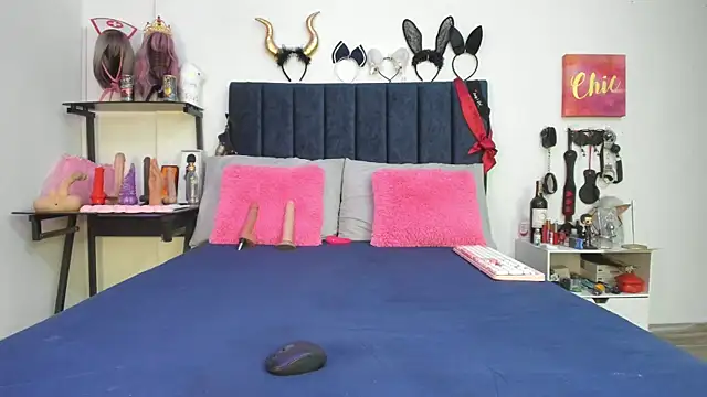 emmily giraldo online show from 13, 11, 2025