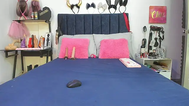 Snapshot of emmily_giraldo chatting on 12, 6, 2026 emmily giraldo online show from 12, 6, 2026