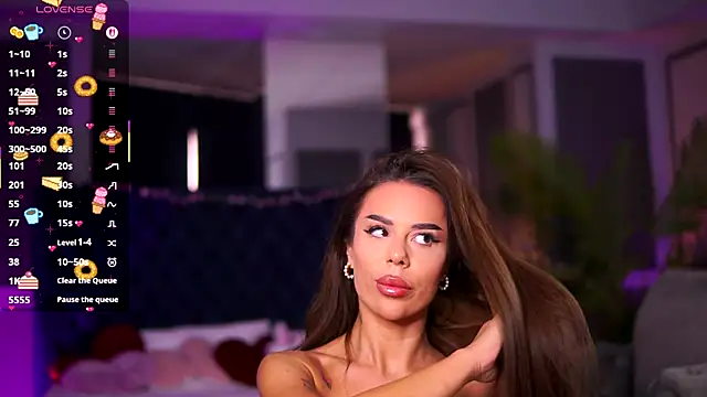 MissKiarra online show from 1, 12, 2025