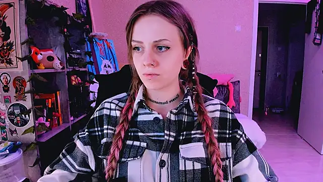 NaniMoore online show from 22, 3, 2025