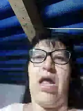 Snapshot of clarita_01 chatting on 19, 6, 2026 clarita 01 online show from 19, 6, 2026