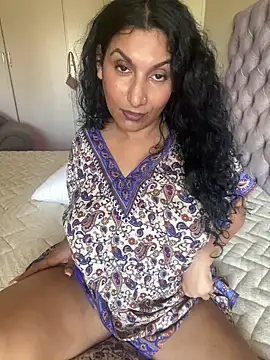 Snapshot of Indianbutter11 chatting on 21, 12, 2024 Indianbutter11 online show from 21, 12, 2024