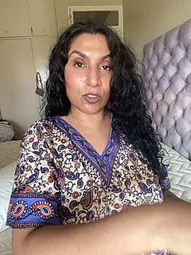 Snapshot of Indianbutter11 chatting on 21, 12, 2024 Indianbutter11 online show from 21, 12, 2024