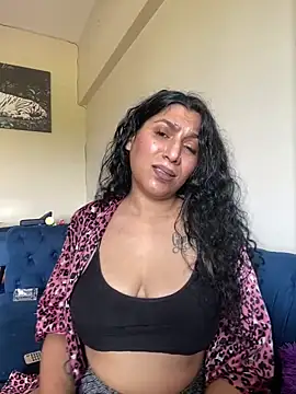 Snapshot of Indianbutter11 chatting on 23, 12, 2024 Indianbutter11 online show from 23, 12, 2024