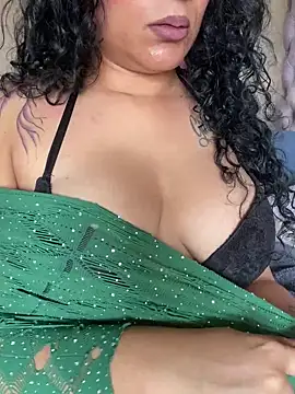 Snapshot of Indianbutter11 chatting on 2, 1, 2025 Indianbutter11 online show from 2, 1, 2025