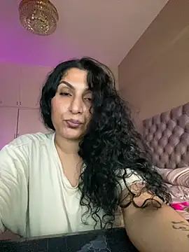 Snapshot of Indianbutter11 chatting on 22, 1, 2025 Indianbutter11 online show from 22, 1, 2025