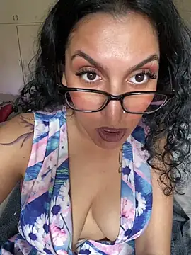 Snapshot of Indianbutter11 chatting on 3, 2, 2025 Indianbutter11 online show from 3, 2, 2025