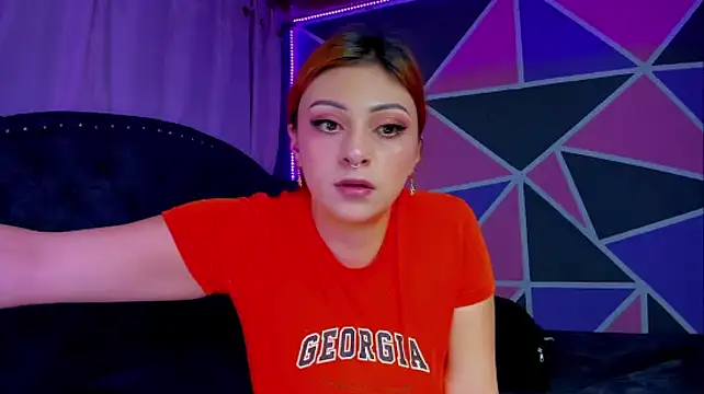 Emmily Walker online show from 15, 4, 2026