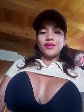 Snapshot of princessmelimejia chatting on 21, 9, 2025 princessmelimejia online show from 21, 9, 2025