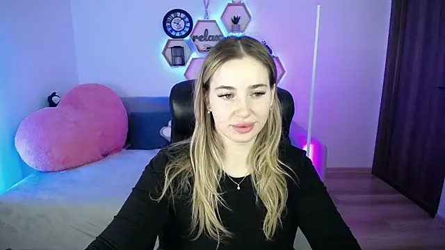 SabrinViolet online show from 14, 2, 2026