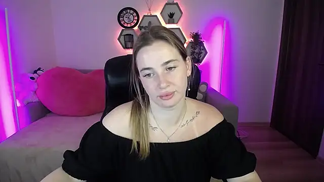 SabrinViolet online show from 25, 7, 2026
