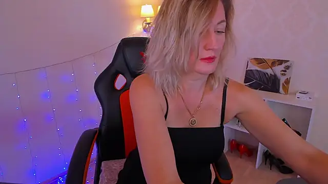 AriFleow online show from 19, 9, 2025