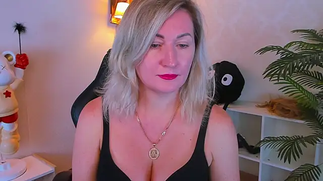 AriFleow online show from 23, 10, 2025