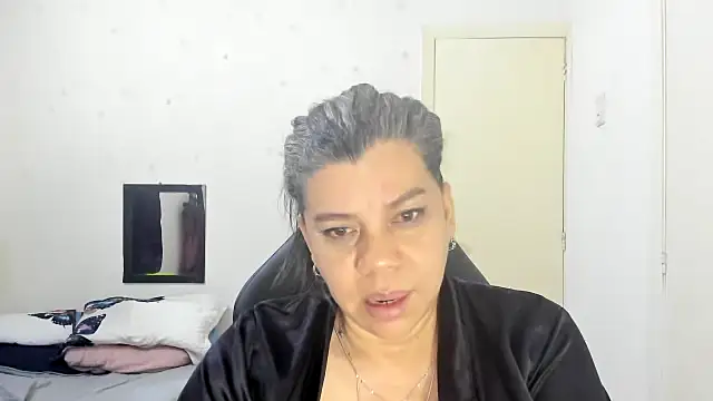 vikyadams online show from 4, 2, 2026