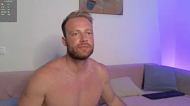 Snapshot of MaxMia chatting on 13, 7, 2026 MaxMia online show from 13, 7, 2026