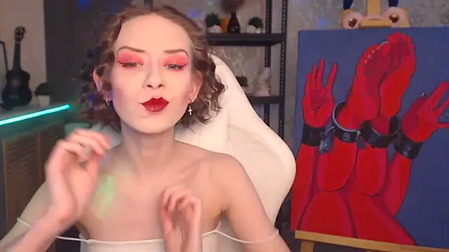 FascinatingEyess online show from 4, 2, 2026