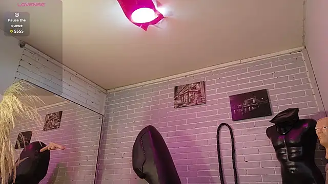 elizatexx online show from 2, 10, 2025