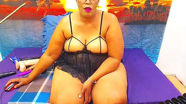 Snapshot of Brookylynbrownxx chatting on 7, 6, 2026 Brookylynbrownxx online show from 7, 6, 2026