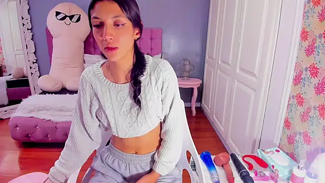 Iris Stone  online show from 10, 1, 2025