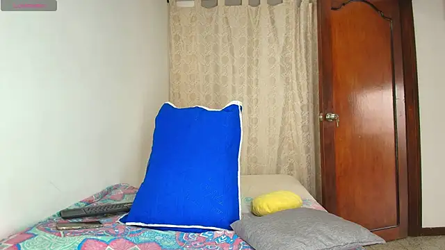 Snapshot of Luciana_Ortiz1 chatting on 20, 4, 2026 Luciana Ortiz1 online show from 20, 4, 2026