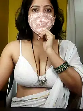 Snapshot of natasha_bhabhi chatting on 10, 8, 2026 natasha bhabhi online show from 10, 8, 2026
