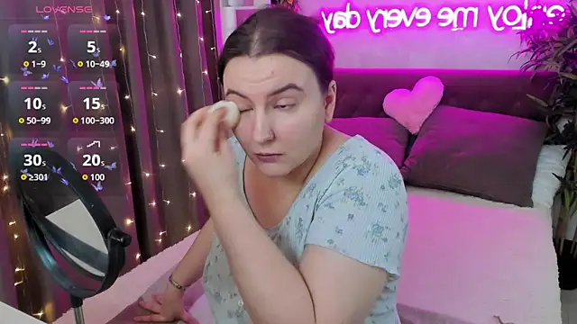 FeralPeach online show from 12, 3, 2026