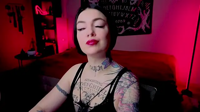 Snapshot of Magic_Allie chatting on 12, 5, 2026 Magic Allie online show from 12, 5, 2026