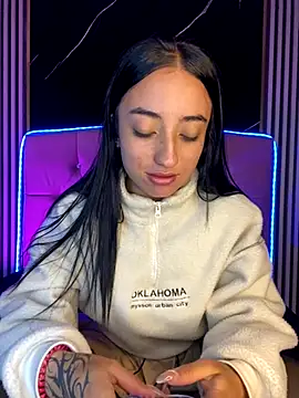 Ady 18 online show from 8, 10, 2025