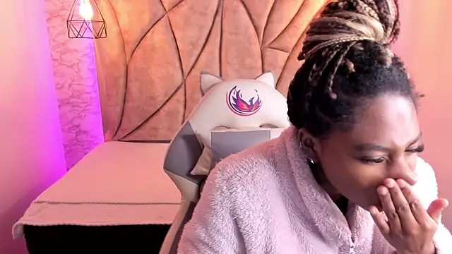 Queen perla  online show from 21, 1, 2025