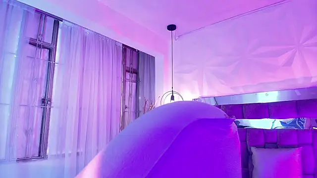 Snapshot of Queen_perla_ chatting on 3, 7, 2026 Queen perla online show from 3, 7, 2026