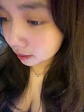 Hotellinh12 online show from 9, 10, 2025