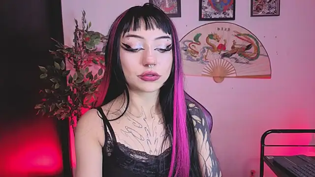 Snapshot of catipetite chatting on 5, 7, 2026 catipetite online show from 5, 7, 2026