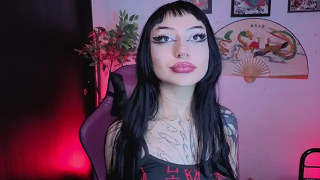 Snapshot of catipetite chatting on 18, 7, 2026 catipetite online show from 18, 7, 2026