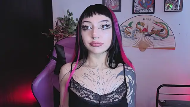 Snapshot of catipetite chatting on 24, 7, 2026 catipetite online show from 24, 7, 2026