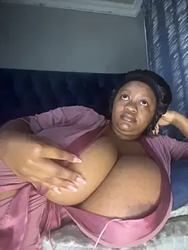 Chubbykarisma27 online show from 10, 4, 2026