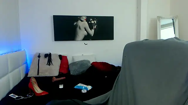 EvelynQueenn online show from 12, 1, 2025