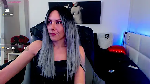 EvelynQueenn online show from 19, 3, 2025